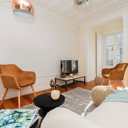 Stylish 2bd In Chiado * Лиссабон